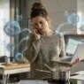 la carga invisible: descubre los desafíos que enfrenta la mujer moderna al intentar equilibrar todas sus responsabilidades y expectativas sociales.